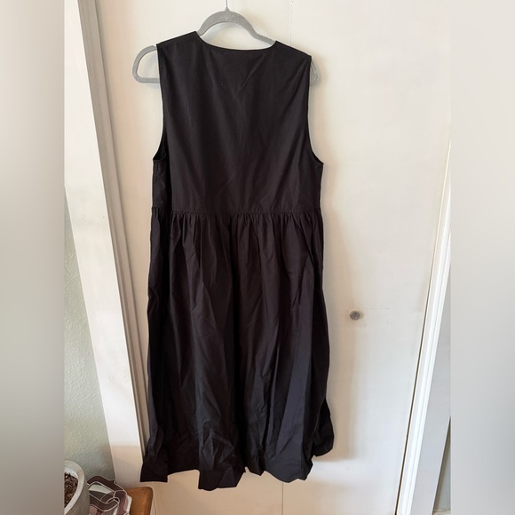 Ganni Black Sleeveless Midi Dress with Front Tie Details - Picture 5 of 6